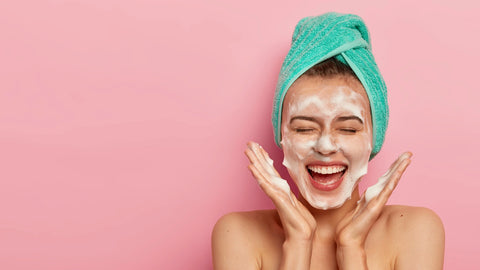 Clean Lash Extensions: How Often Should You Wash Them?